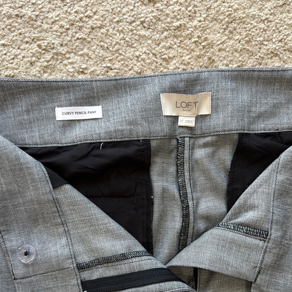 LOFT Gray Curvy Pencil Pants